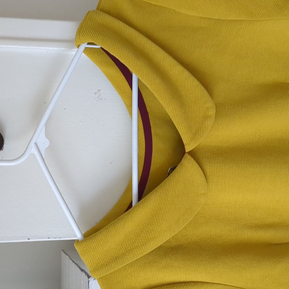 The Queen's Gambit Ribbed 60s Style Top - Picture 6 of 9